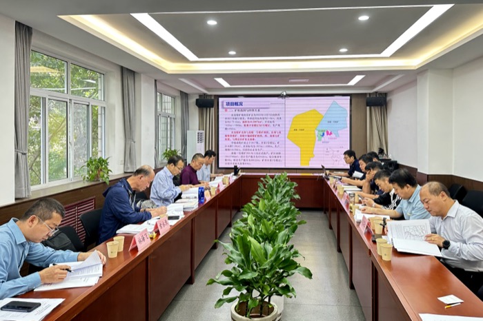 陕西陕煤黄陵矿业有限公司4个煤矿隐蔽致灾因素普查报告顺利通过评审 (1).jpg